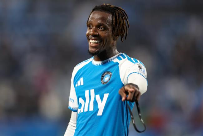 Roma sắp chiêu mộ thành công Wilfried Zaha