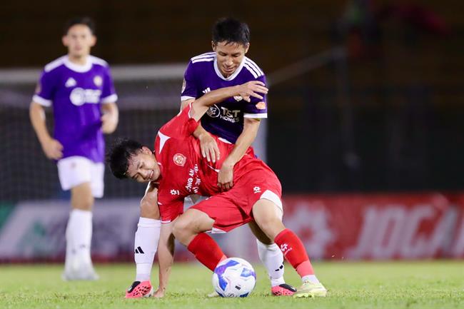 HLV Kewell thất vọng khi Hà Nội FC thua trận ra quân V.League