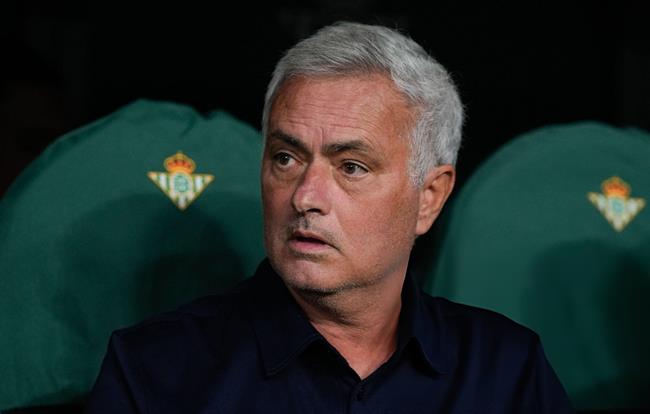 Mourinho không thể giải thích trận thua sốc của Real Madrid