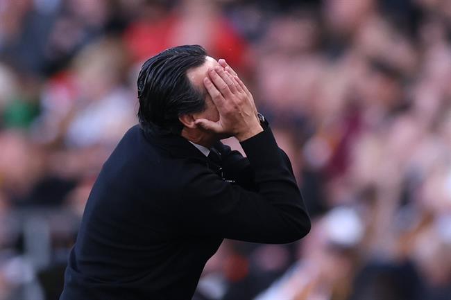Sự đối lập đến khó tin giữa Hull City và Aston Villa