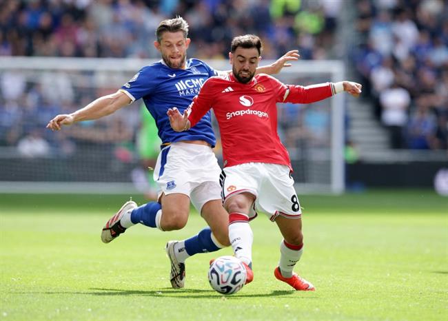 Carrick cay đắng với trận hòa như thua của MU trước Everton 1
