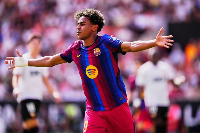 Lamine Yamal lập cú đúp, Barcelona nghiền nát Valencia