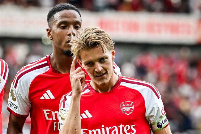Arsenal quật ngã Chelsea: Khí chất của nhà vô địch
