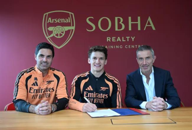 Arsenal hết lời khen ngợi tân binh Christos Tzolis