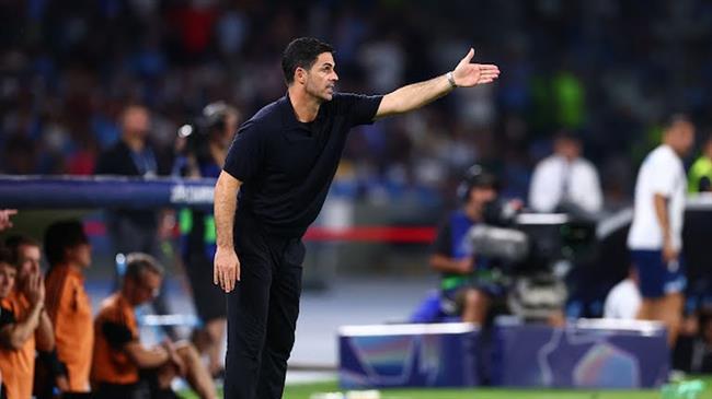 Mikel Arteta không hài lòng sau chiến thắng trước Napoli
