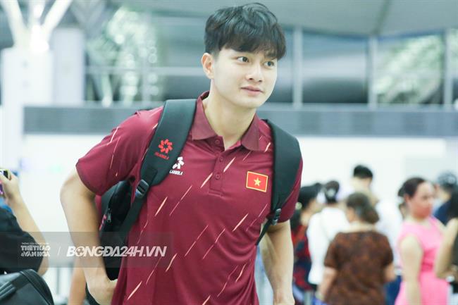 Cao Văn Bình rời sân Hàng Đẫy, lập tức lên đường cùng U23 Việt Nam