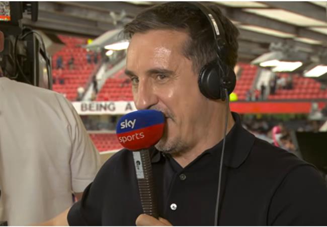 Gary Neville không thay đổi quan điểm về Arsenal