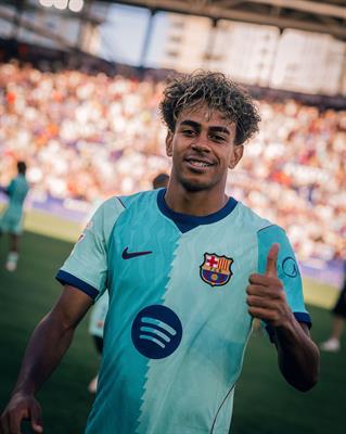 Yamal Barca không nghĩ về Champions League là hèn nhát 1