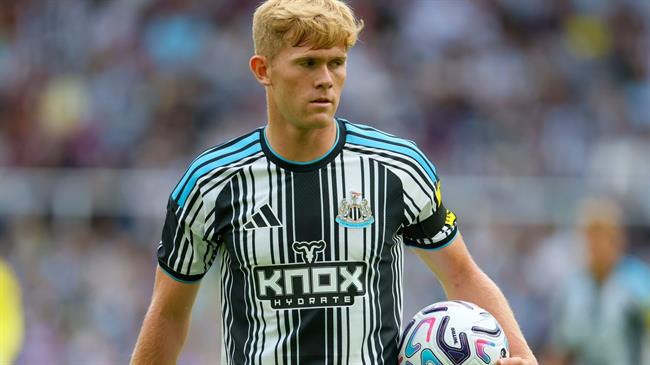 Lewis Hall tiết lộ lý do từ chối Man United