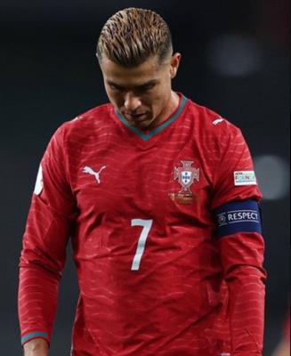Xác định án phạt dành cho Ronaldo từ ĐT Bồ Đào Nha 1 Xác định án phạt dành cho Ronaldo từ ĐT Bồ Đào Nha 1