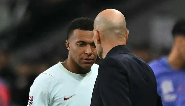 Mbappe không hài lòng với HLV Zidane về vị trí thi đấu