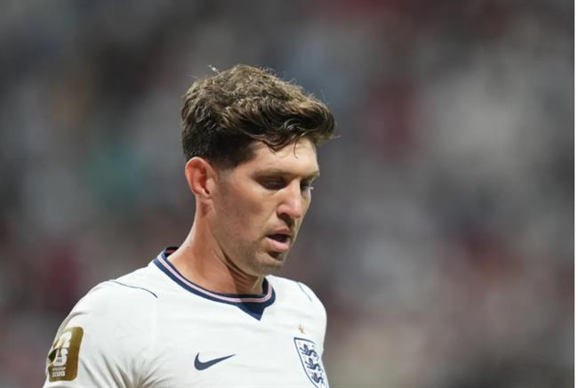 John Stones bị phạt