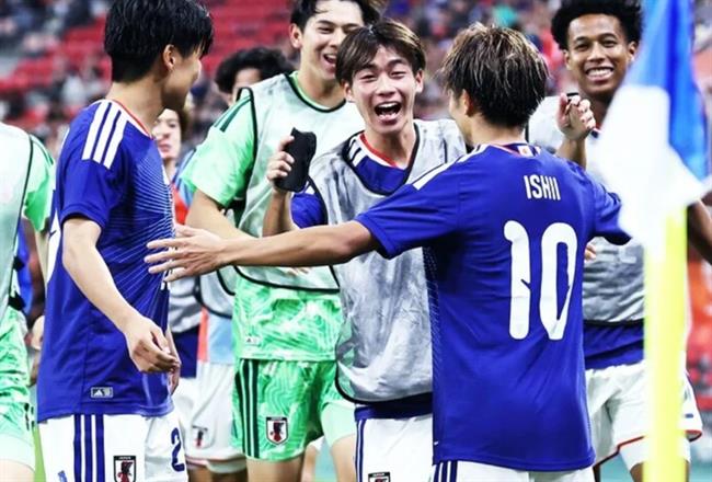 Nhật Bản và Hàn Quốc lần thứ ba liên tiếp vào chung kết bóng đá nam ASIAD