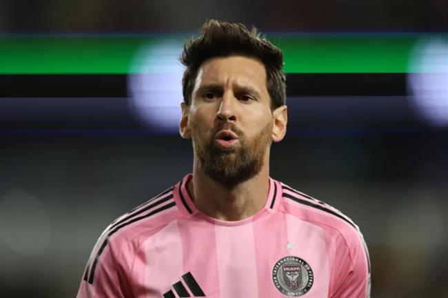 Lionel Messi hoàn tất việc tiếp quản câu lạc bộ Tây Ban Nha