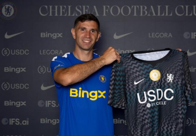 Emiliano Martinez tiết lộ lý do rời Aston Villa tới Chelsea