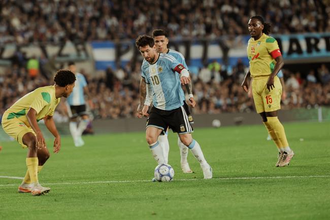 Messi cùng ĐT Argentina Bài học về yêu và được yêu 2 Messi cùng ĐT Argentina Bài học về yêu và được yêu 2