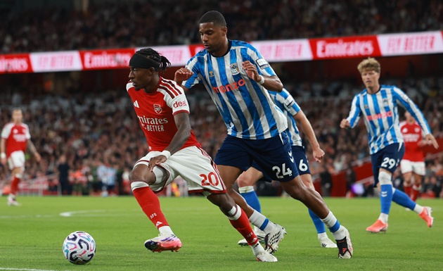 Arsenal dùng Noni Madueke câu Alvarez hoặc Yildiz