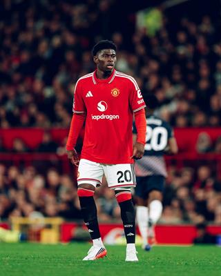 Man Utd vẫn mắc kẹt trong vòng lặp bất ổn không điểm dừng 3 Man Utd vẫn mắc kẹt trong vòng lặp bất ổn không điểm dừng 3
