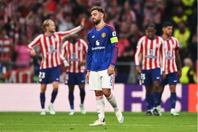 MU tệ thế nào khi làm khách tại Champions League?