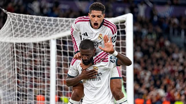 Jose Mourinho nhận lỗi khi Real Madrid suýt thua AS Roma 1
