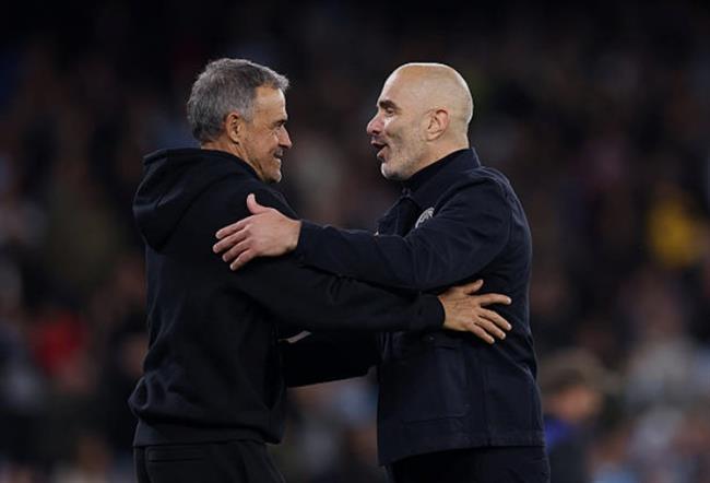Luis Enrique lo ngại PSG có thể thua Man City dù dẫn trước 3 bàn