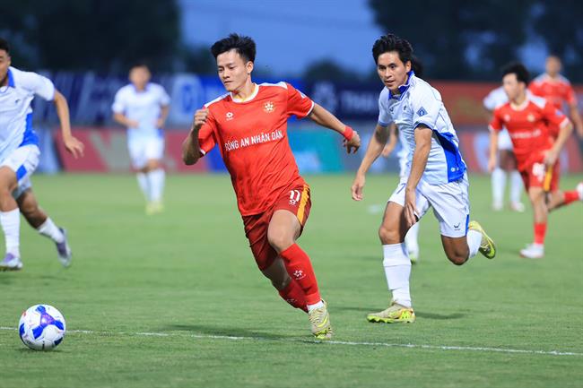 Lý Đức, Thanh Nhàn đá trận ‘chung kết’ thăng hạng V.League