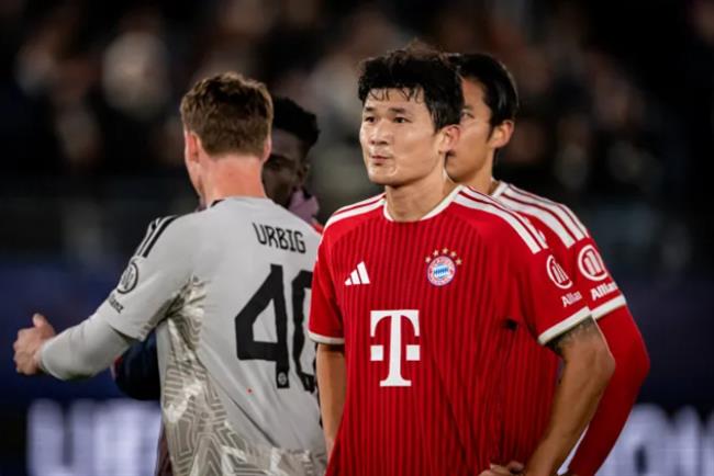 Arsenal chiêu mộ Kim Min-jae vào tháng 1 năm 2027