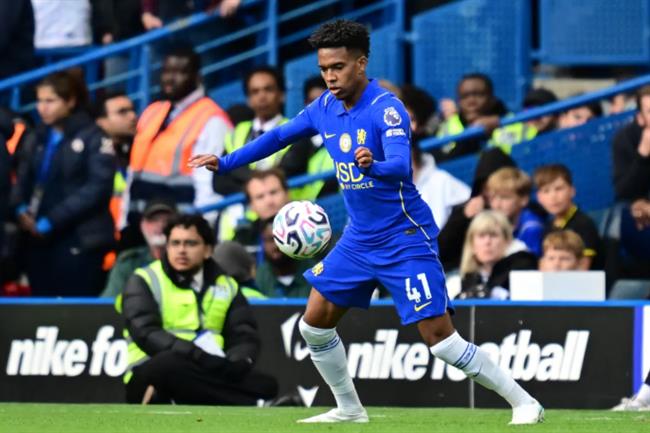 Estevao rời Chelsea vào tháng 1?