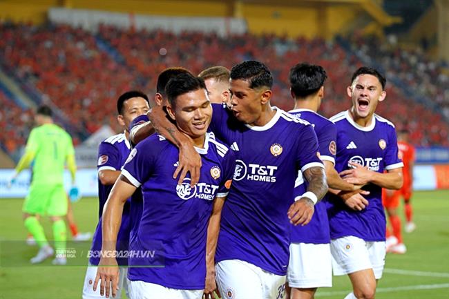 Hà Nội FC trở lại với cuộc đua vô địch V.League