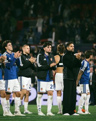 HLV Cesc Fabregas phấn khích trước cơ hội chạm trán MU 1