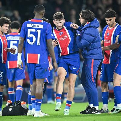 Luis Enrique tin Kvaratskhelia sẽ mạnh mẽ hơn sau chấn thương 1