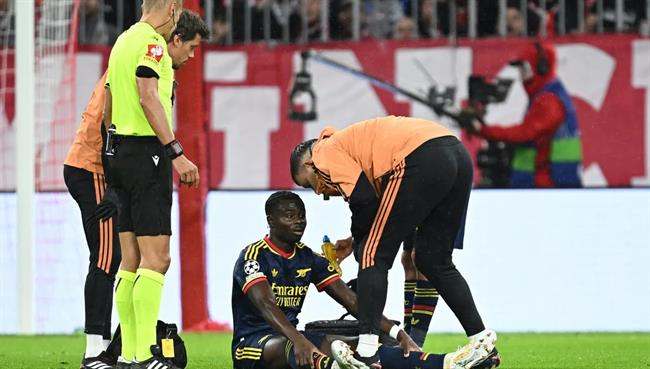 Arsenal nhận tin không vui từ Bukayo Saka