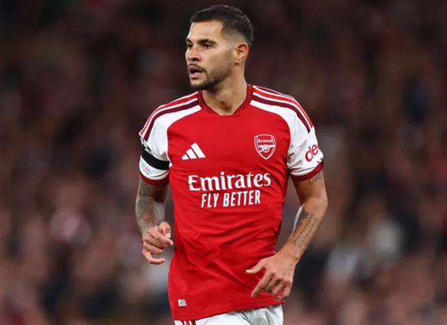 Bruno Guimaraes bật khóc sau khi rời Newcastle