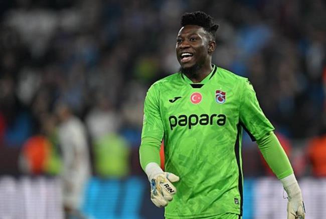 Andre Onana thoát nạn trong vụ tai nạn giao thông kinh hoàng