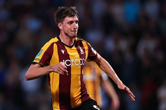 Nhận định Bradford vs Peterborough (02h45 ngày 2810) Phong độ trái ngược 1