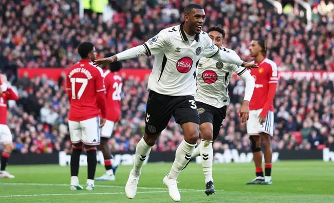 Hạ MU, Bournemouth chạm cột mốc sánh ngang Liverpool và Man City