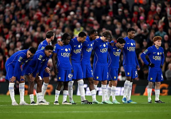 Chelsea dồn toàn lực cho EPL sau khi bị loại khỏi Carabao Cup