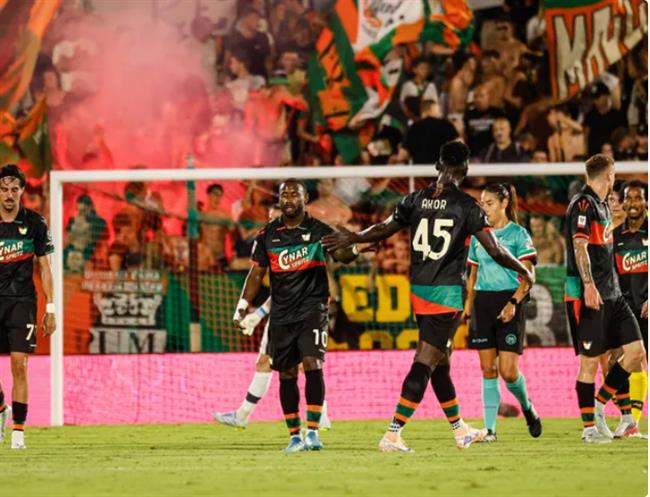 Nhận định Como vs Venezia (18h30 ngày 111) Khó có bất ngờ 2 Nhận định Como vs Venezia (18h30 ngày 111) Khó có bất ngờ 2