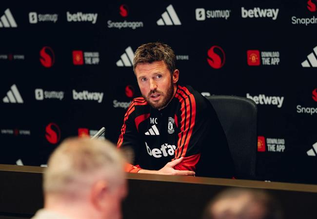 Carrick lên tiếng sau khi Man Utd bị CĐV la ó