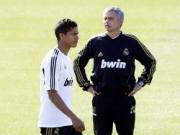 “Virus FIFA” hoành hành ở Bernabeu: Đến Varane cũng chấn thương!