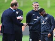 Ashley Cole có gục ngã trước ngưỡng cửa lịch sử?