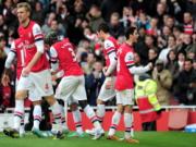 Arsenal nhọc nhằn hạ gục đội cuối bảng QPR