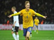 Schweinsteiger choáng nặng sau trận hòa điên rồ của ĐT Đức