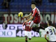 "Vị thánh trẻ tuổi" El Shaarawy may mắn cứu rỗi AC Milan và Allegri