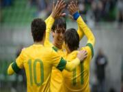 Xem Kaka đá kìa, Mourinho!