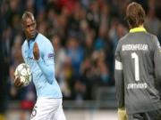 Những pha ăn mừng chẳng giống ai của "Super" Mario Balotelli
