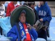 Hình ảnh độc: Fan bóng đá và điếu xì gà "siêu khủng"