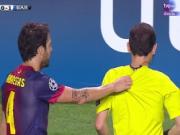 Hành vi vô lễ của Cesc Fabregas với trọng tài