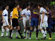 Mạn đàm về kịch sĩ sân cỏ