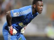 Sai lầm ngớ ngẩn của thủ môn tuyển thủ quốc gia Pháp